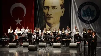 Esogü Ulu Önder Atatürk'ü Andı