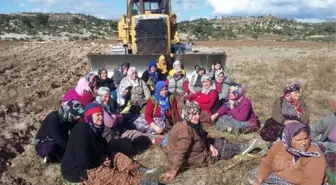 İhsaniye'de Köylülerden 'Çeşme Eylemi'