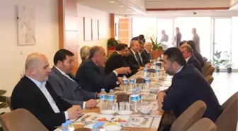 İşadamından 'Birlik ve Beraberlik' Yemeği