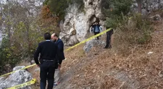 Ormanlık Alanda Bir Bölümü Yanmış Ceset Bulundu