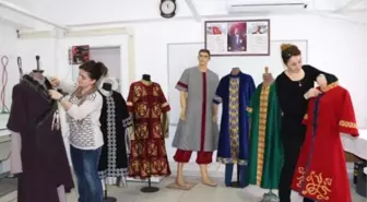 Anadolu Selçuklu'nun Kıyafetleri Dünyaya Tanıtılacak