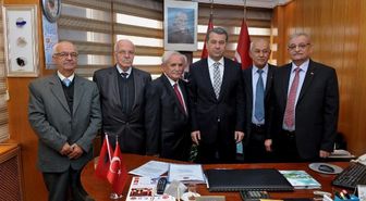 Vali Çelik, Türkiye Emekliler Derneği Eskişehir Şubesi'ni Ziyaret Etti