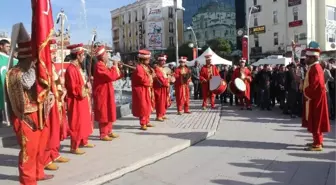 Bolu'da Teröre Tepki İçin Mehter Takımıyla Yürüyüş