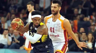 Basketbolda Derbi Maçtan Notlar