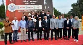 Binicilikte Atatürk Kupası'nı Hasan Şentürk Kazandı