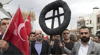 Lüksemburg'un Ankara Büyükelçiliği Önünde Protesto