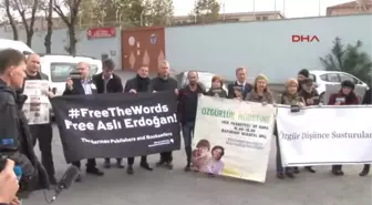 Alman Kitap Basım ve Yayıncılar Derneği Üyelerinden Aslı Erdoğan'a Destek Eylemi