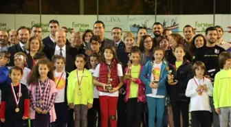 Cumhuriyet Kupası Tenis Turnuvası Ödül Töreni Yapıldı