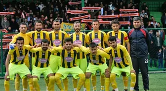 Suriyeliler ile İslahiyespor Oyuncuları Dostuk Maçında Buluştu