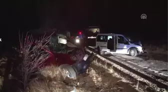 Afyonkarahisar'da Trafik Kazası: 3 Ölü, 4 Yaralı