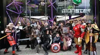 Monster, Kadıköy'de!