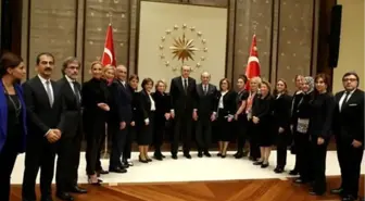 Cumhurbaşkanı Erdoğan, Türk Demokrasi Platformu Heyetini Kabul Etti