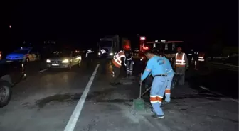 Kazadan Dönen Ambulans, Otomobille Çarpıştı: 3 Ölü 7 Yaralı