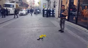 Beyoğlu'nda Silahlı Kavga: 2 Yaralı