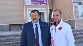 Milliler Wako Avrupa Büyükler Kick Boks Şampiyonası'na Hazır