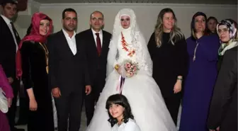 Başbakan Yardımcısı Şimşek, Yeğeninin Nikah Şahitliğini Yaptı