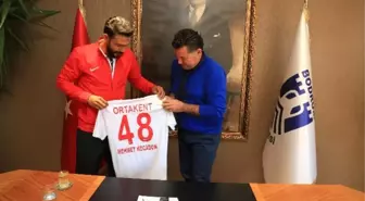 Ortakentspor Başkan Kocadon'a Forma Hediye Etti