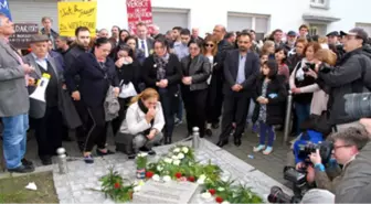 Almanya'da Nsu Terör Örgütü Protesto Edildi