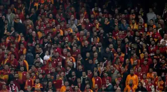 Galatasaray Taraftarı Stattan Ayrıldı