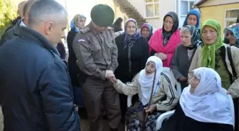 Hayatını Kaybeden Türkiye'nin En Yaşlı Üçüzlerinden Biri Toprağa Verildi