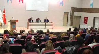 Bitlis Eren Üniversitesinde 'Hoca Ahmet Yesevi'yi Anlamak' Paneli