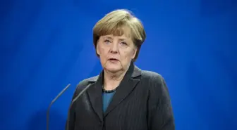 Merkel Türkiye ile Diyalogdan Yana