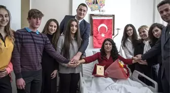 Öğrenciler, Gazi Öğretmeni Yalnız Bırakmadı