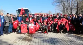 15 Temmuz Gazilerinden Şehit Ömer Halisdemir'in Kabrine Ziyaret