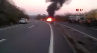 Zonguldak - Seyir Halindeyken Alev Alan Otomobil Yandı