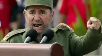 90 Yaşında Ölen Fidel Castro'nun Son Sözleri 'Savaşın' Oldu