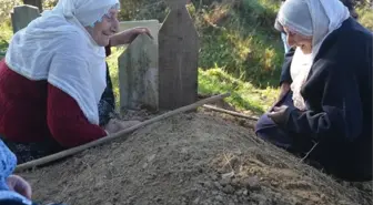 Dünyaya Aynı Anda Gözlerini Açmışlardı! Üçüz Nineler İkiz Kaldı