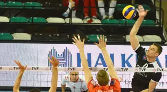 Voleybol: Efeler Ligi