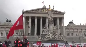 Avusturya'da 'Teröre Lanet, Demokrasiye Davet' Mitingi