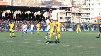 Hakkarispor, Tatvan Gençler Birliği Sporla Berabere Kaldı