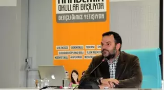 Gazeteci Kemal Öztürk Öğrencilerle