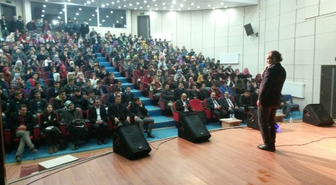 Patnos'ta 'Eğitimde Etkili İletişim ve Motivasyon' Konulu Konferans