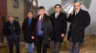 Yurt Yangında Ölen Kızların Cesetleri Birbirine Sarılı Bulundu (2)