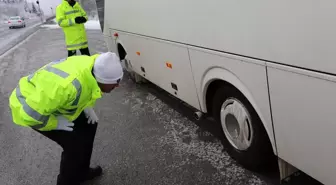 Bolu Dağı'nda Kış Lastiği Denetimi