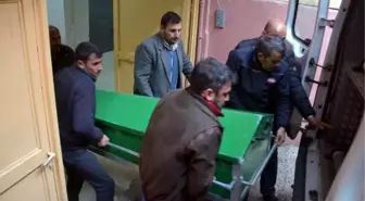 Kızını Vermeyen Dayısını Vurup İntihar Etti