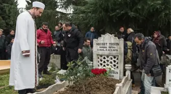 Yeniden) - Erdal Tosun, Babası ve Kardeşi ile Aynı Mezara Gömüldü