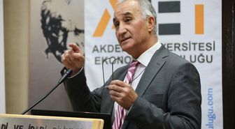 Akdeniz Üniversitesinde Prof. Dr. Tomanbay Söyleşisi