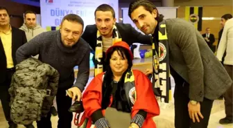 Fenerbahçeli Futbolcular, Engelli Gençlerle Buluştu