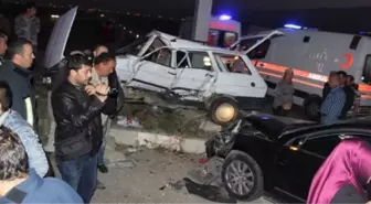 Manisa'da Trafik Kazası: 2 Yaralı