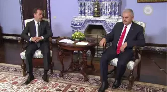 Başbakan Yıldırım, Rusya Başbakanı Medvedev ile Görüştü