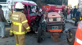 Havran'da Traktör ile Kamyonet Çarpıştı: 1 Yaralı