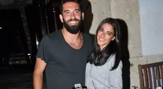 Arda Turan ve Aslıhan Doğan Paris'te Buluşacak