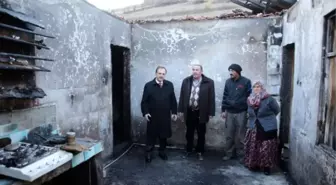 Bafra Belediye Başkanı Şahin Evi Yanan Aileyi Ziyaret Etti