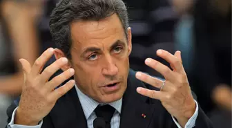 Sarkozy'nin Kaddafi'den Para Yardımı Aldığı İddiası