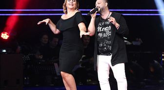 Sibel Can O Şarkıya Dayanamadı ve Soluğu Sahnede Aldı!