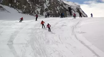 Hakkari Kayak Merkezi Sezona Merhaba Dedi